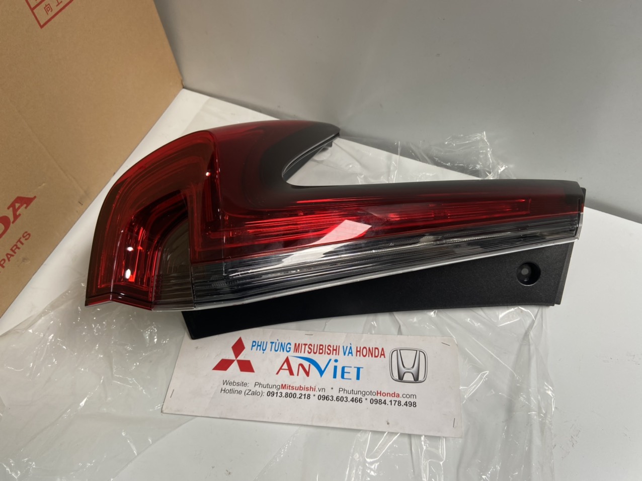 Đèn hậu bên phụ xe honda CRV 2020